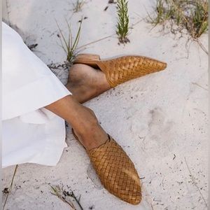 St Agni Paris woven leather mule size 39 in almond